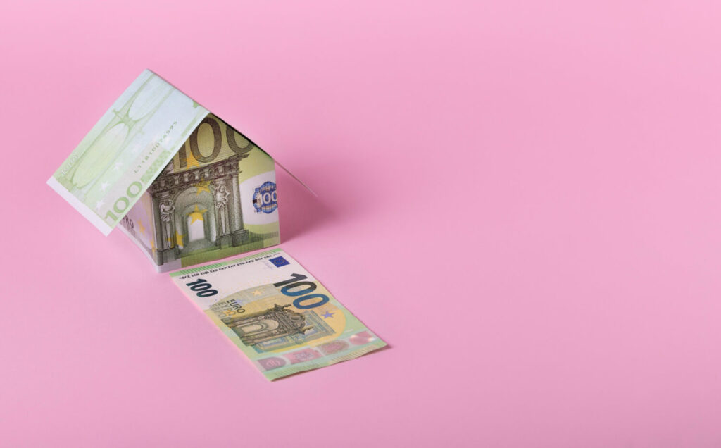 ahorrar con educacion financiera invirtiendo bien