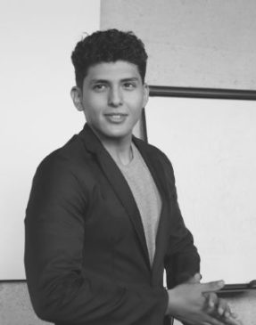 Andrés Jordi Semane | Equipo de Marketing